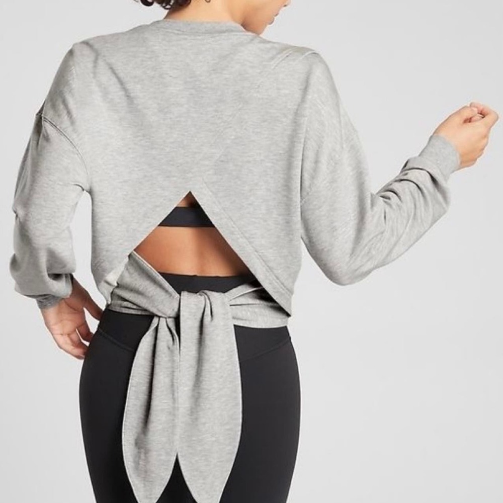 Athleta Yoga Tie Back Sweatshirt XL Heather Gray Crewneck Athleisure Fitness Gym